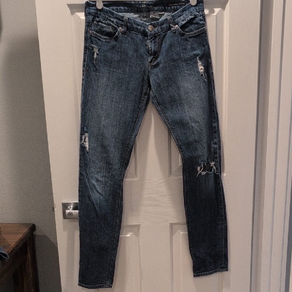 Blue Skinny Distressed Jeans with Tapered Leg